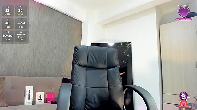 lily cash1 online show from 10/18/25, 07:14