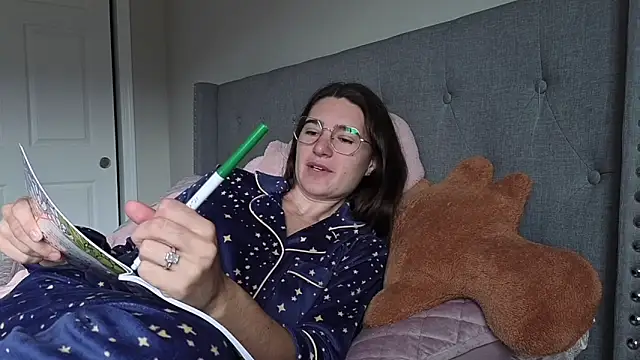 bambifarrina online show from 11/08/25, 05:23