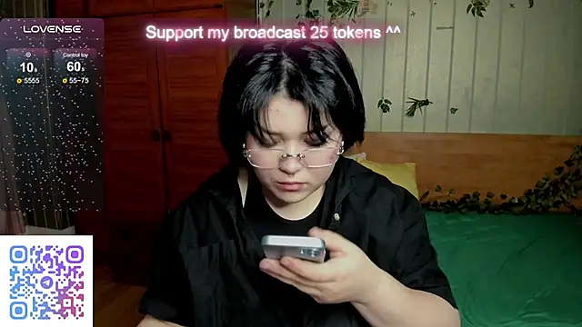 Alisa Monroe online show from 10/16/25, 02:23