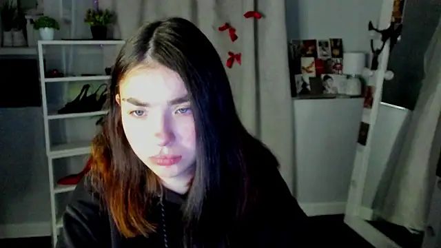 Snapshot of Marissa_Garcia chatting on 09/11/25, 06:41 Marissa Garcia online show from 09/11/25, 06:41