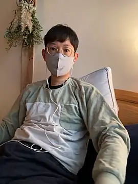 tom19899q online show from 11/15/25, 09:43