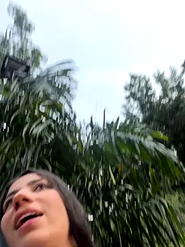 Snapshot of -juicy_ chatting on 11/24/25, 09:58 -juicy online show from 11/24/25, 09:58