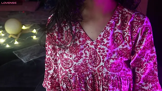 NidhiChandra online show from 11/03/25, 11:11