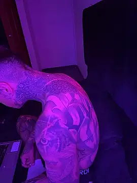 Buitrago 98 online show from 09/18/25, 09:00