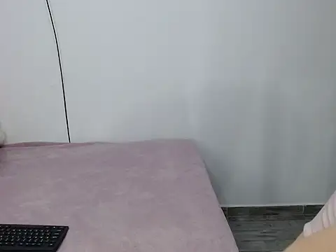 Snapshot of dulceeee_mariiaa chatting on 10/02/25, 05:36 dulceeee mariiaa online show from 10/02/25, 05:36