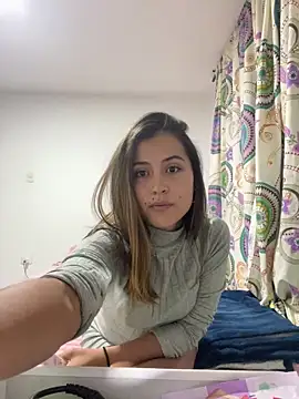 Snapshot of Ana__Pink chatting on 10/24/25, 12:41 Ana Pink online show from 10/24/25, 12:41