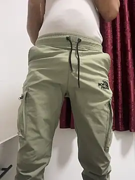 Anassal123 online show from 11/19/25, 09:48