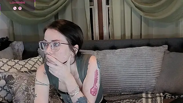 Snapshot of kohlbird chatting on 10/22/25, 11:59 kohlbird online show from 10/22/25, 11:59