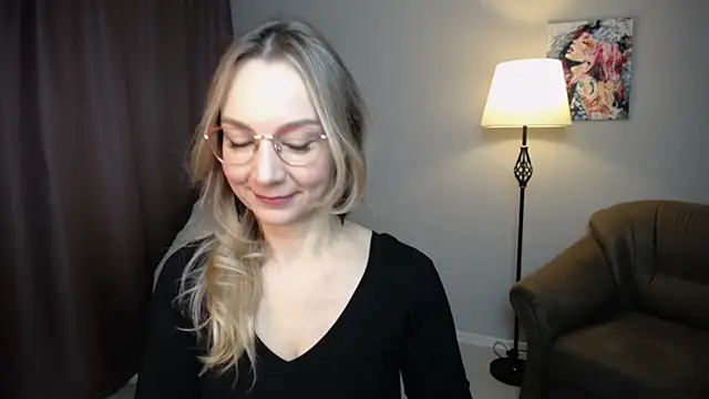 Snapshot of Ava_Elior chatting on 10/29/25, 10:06 Ava Elior online show from 10/29/25, 10:06