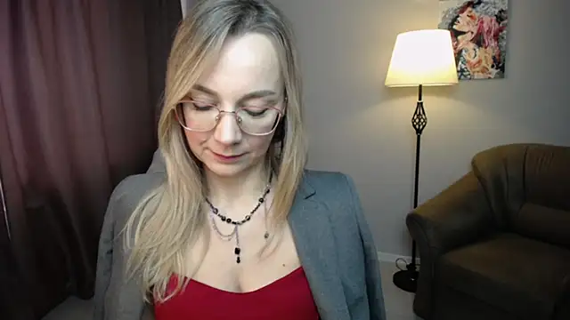 Snapshot of Ava_Elior chatting on 11/01/25, 10:06 Ava Elior online show from 11/01/25, 10:06