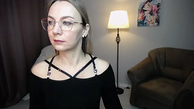 Snapshot of Ava_Elior chatting on 11/02/25, 06:49 Ava Elior online show from 11/02/25, 06:49