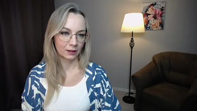 Snapshot of Ava_Elior chatting on 11/05/25, 10:37 Ava Elior online show from 11/05/25, 10:37