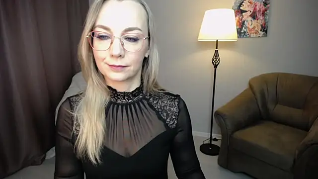 Snapshot of Ava_Elior chatting on 11/07/25, 11:32 Ava Elior online show from 11/07/25, 11:32