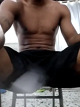 Snapshot of Kesurra chatting on 10/29/25, 08:16 Kesurra online show from 10/29/25, 08:16