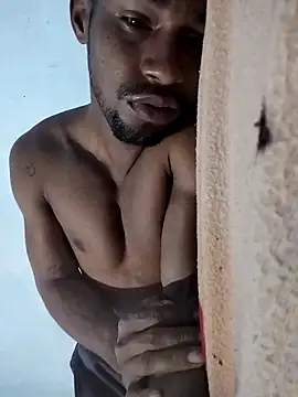 Snapshot of Kesurra chatting on 11/09/25, 05:11 Kesurra online show from 11/09/25, 05:11