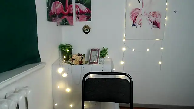 Anitka ani online show from 10/31/25, 06:47