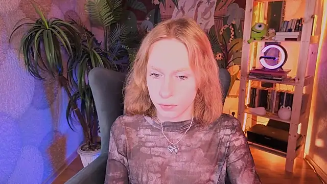 Snapshot of BarbieRichy chatting on 11/09/25, 05:06 BarbieRichy online show from 11/09/25, 05:06