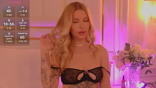 AriellaMelo online show from 10/14/25, 06:03