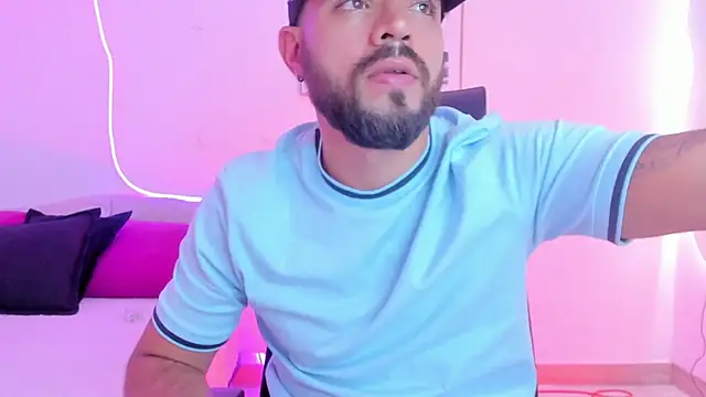 Snapshot of Maximo_Di_Santi chatting on 10/16/25, 10:55 Maximo Di Santi online show from 10/16/25, 10:55
