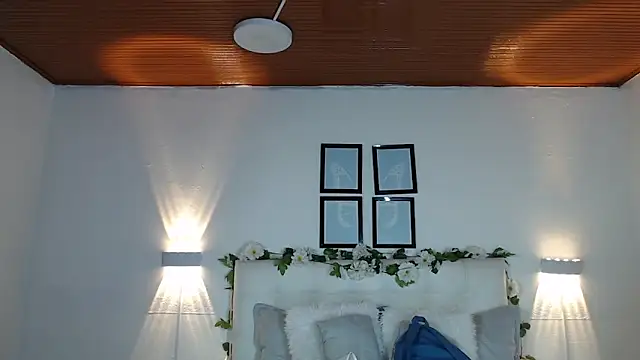 Megan 05  online show from 10/13/25, 07:25