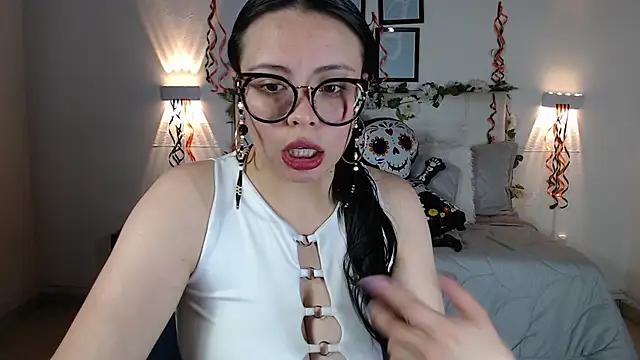 Megan 05  online show from 11/09/25, 06:50