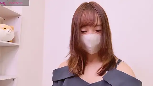 mitsuri chan love online show from 11/01/25, 04:42