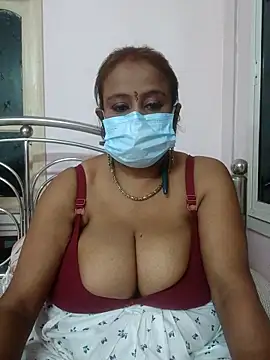 Snapshot of Barna_Love chatting on 11/03/25, 05:58 Barna Love online show from 11/03/25, 05:58