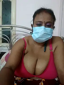 Snapshot of Barna_Love chatting on 11/06/25, 05:47 Barna Love online show from 11/06/25, 05:47