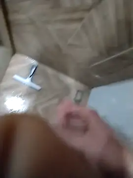 Snapshot of Pio185 chatting on 11/01/25, 09:22 Pio185 online show from 11/01/25, 09:22