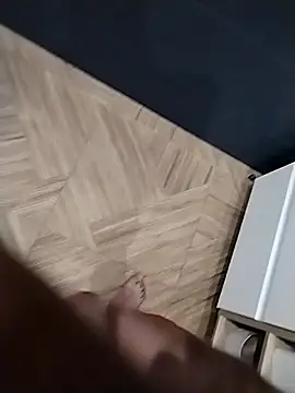 Snapshot of Pio185 chatting on 11/07/25, 10:43 Pio185 online show from 11/07/25, 10:43