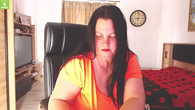 Snapshot of KendraSecrets chatting on 09/25/25, 02:10 KendraSecrets online show from 09/25/25, 02:10