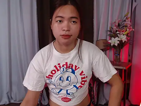 Snapshot of miss_ella28 chatting on 09/14/25, 10:53 miss ella28 online show from 09/14/25, 10:53