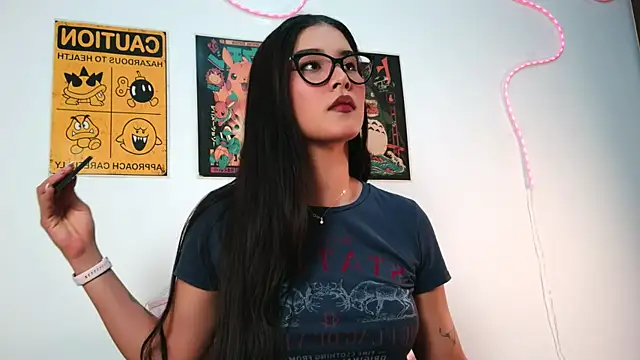 Aurorabeck  online show from 10/11/25, 02:22