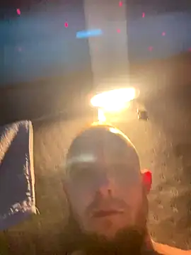 Snapshot of MikeFake chatting on 11/10/25, 12:20 MikeFake online show from 11/10/25, 12:20