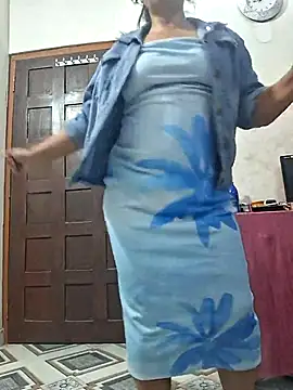 SIMIHOT online show from 10/31/25, 03:24