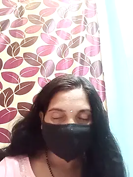 Snapshot of Payal-001 chatting on 09/17/25, 07:26 Payal-001 online show from 09/17/25, 07:26
