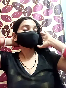 Snapshot of Payal-001 chatting on 09/24/25, 06:33 Payal-001 online show from 09/24/25, 06:33
