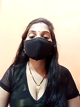 Snapshot of Payal-001 chatting on 10/14/25, 09:04 Payal-001 online show from 10/14/25, 09:04