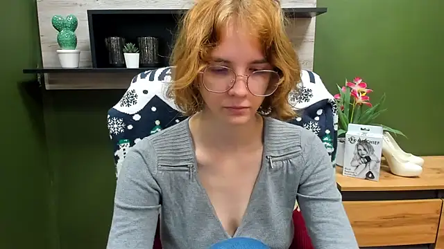 Snapshot of juicyPenny chatting on 10/03/25, 06:21 juicyPenny online show from 10/03/25, 06:21