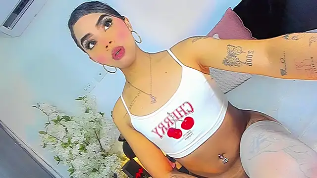 VanessaStonee online show from 11/10/25, 04:44