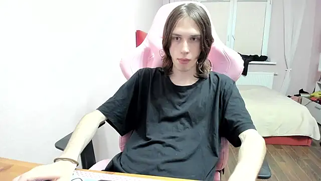 eleganc3 online show from 10/13/25, 07:25