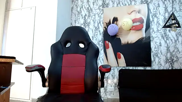 Snapshot of mariani_smith chatting on 11/07/25, 12:05 mariani smith online show from 11/07/25, 12:05