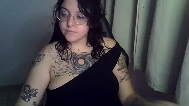 Blue Liz online show from 10/21/25, 08:20