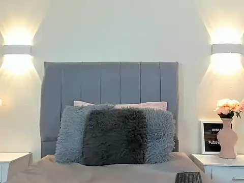 Emiily cooper x online show from 10/04/25, 01:42