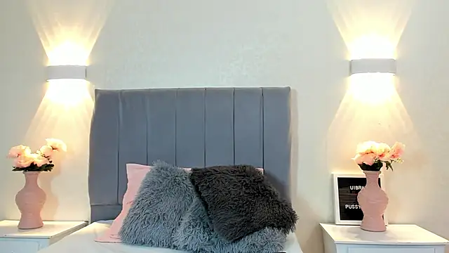 Emiily cooper x online show from 10/11/25, 03:10