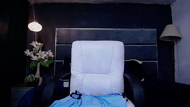 blackbignude online show from 10/25/25, 01:24