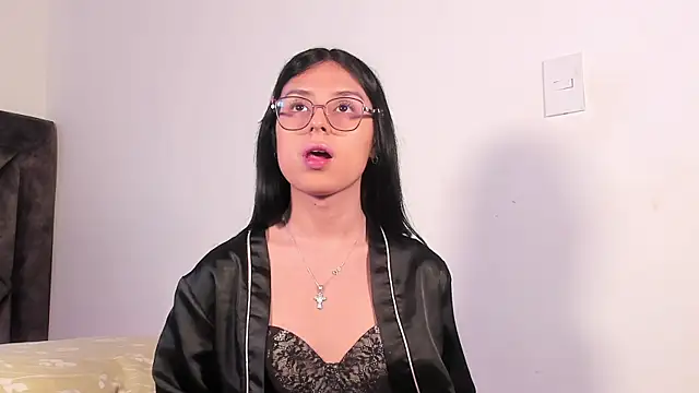 Snapshot of SamanthaRivas_ chatting on 09/21/25, 09:38 SamanthaRivas online show from 09/21/25, 09:38