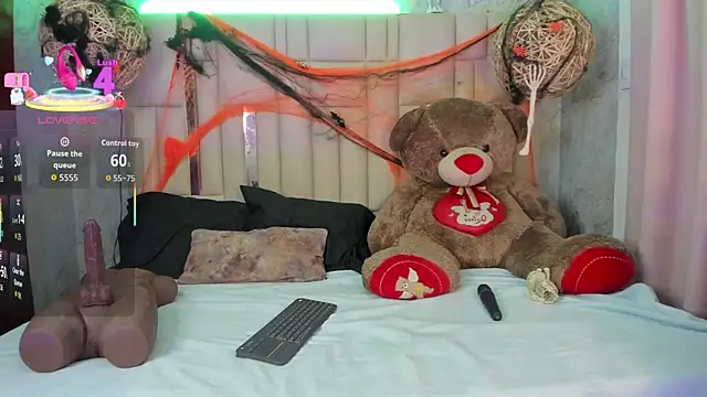 NikkyyRed online show from 10/28/25, 02:04