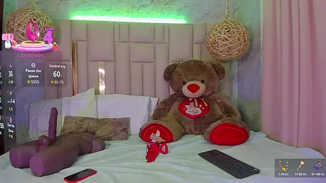 NikkyyRed online show from 11/20/25, 02:34