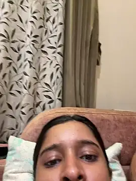 desitease online show from 10/26/25, 01:39